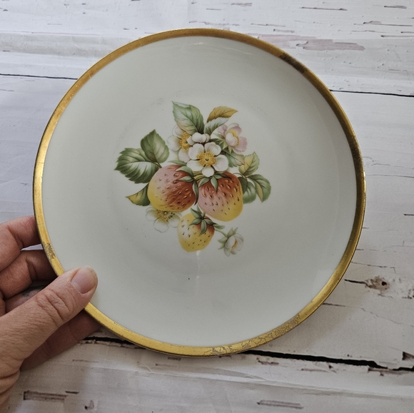 Vintage Pasco Strawberry Dish - Picture 5 of 7